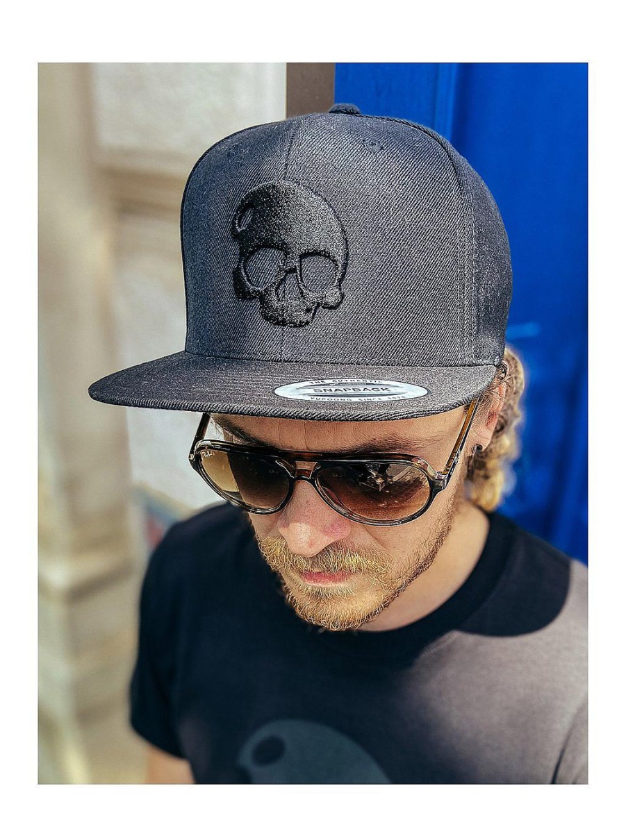 Accessories NEVER ENOUGH | Black Skull Snapback